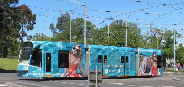 Yarra Trams Combino 3527 Sunglass Hut